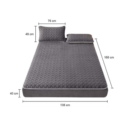 SOGA Grey 138cm Wide Mattress Cover Thick Quilted Fleece Stretchable Clover Design Bed Spread Sheet Protector with Pillow Covers