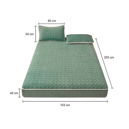 SOGA Green 153cm Wide Mattress Cover Thick Quilted Fleece Stretchable Clover Design Bed Spread Sheet Protector with Pillow Covers